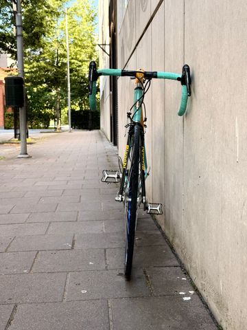 Used Bianchi Custom Campagnolo Record 2000 Road & Gravel, Blue — image 4 of 16