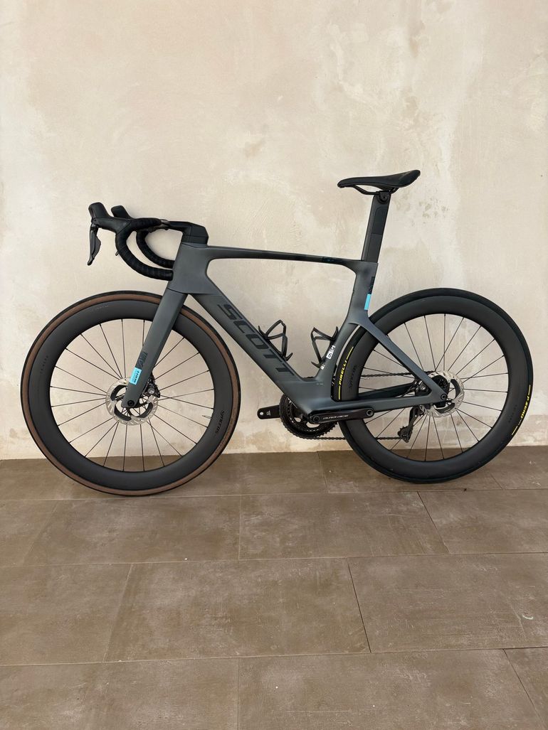 Brugt Scott Foil RC Pro 2024 2024 Road & Gravel — billede 2 af 14