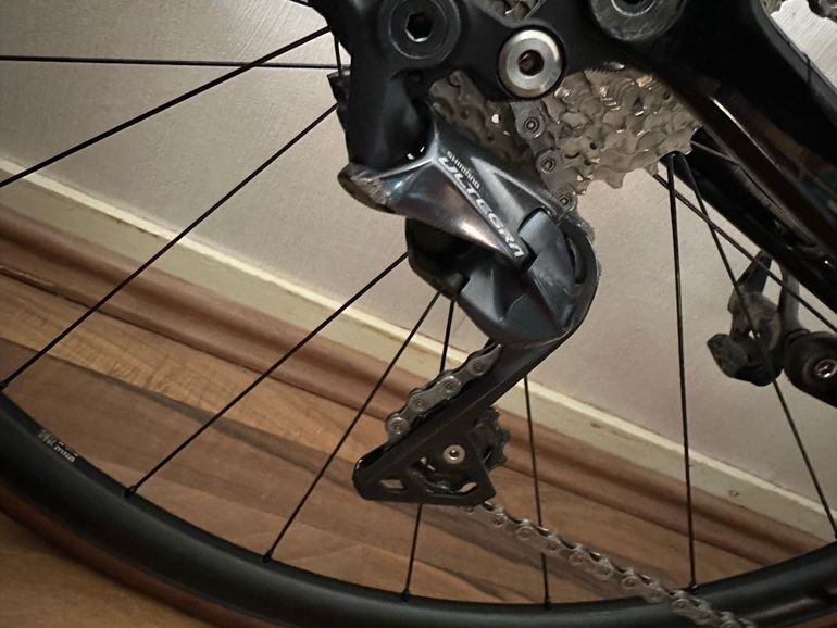 Used Canyon Ultimate Shimano Ultegra 2024 Road & Gravel, White — image 3 of 9