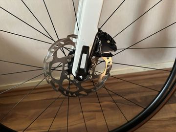 Used Canyon Ultimate Shimano Ultegra 2024 Road & Gravel, White — image 4 of 9