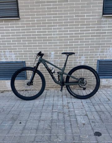 Tweedehands Trek Top Fuel 7 2023 2023 Mountainbike — afbeelding 1 van 5