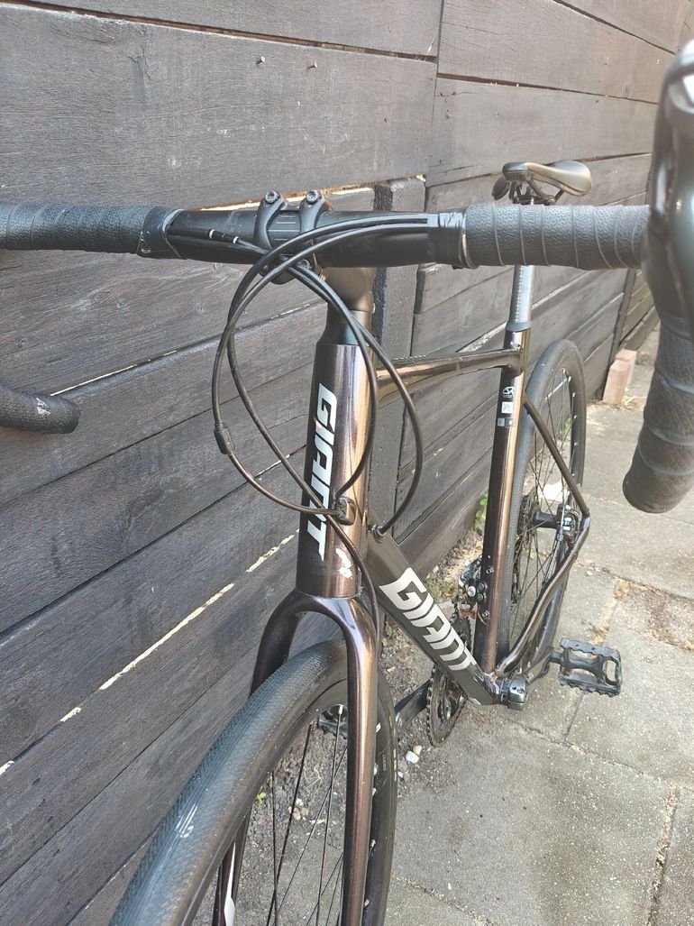 Used Giant Contend AR 2 2021 2021 Road & Gravel, Red — image 4 of 14