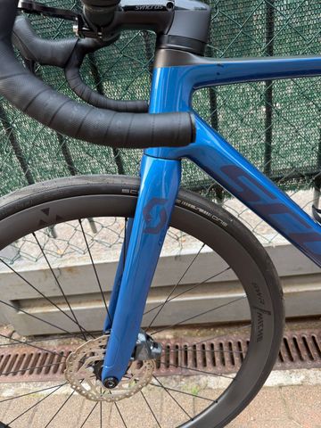 Käytetty Scott Addict RC 20 2021 Frameset 2021 Road & Gravel — kuva 3 / 8