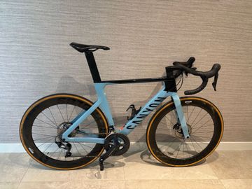 Canyon Aeroad CF SL 8 Disc 2022 2022 Road & Gravel usato, Blu — immagine 2 di 7