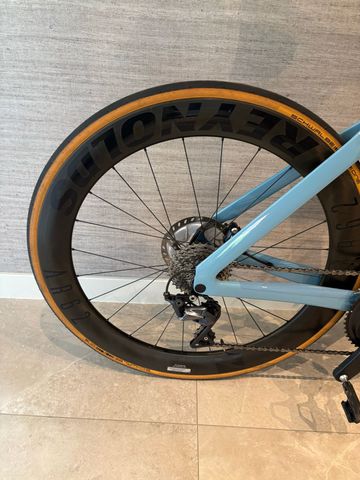 Canyon Aeroad CF SL 8 Disc 2022 2022 Road & Gravel usato, Blu — immagine 5 di 7