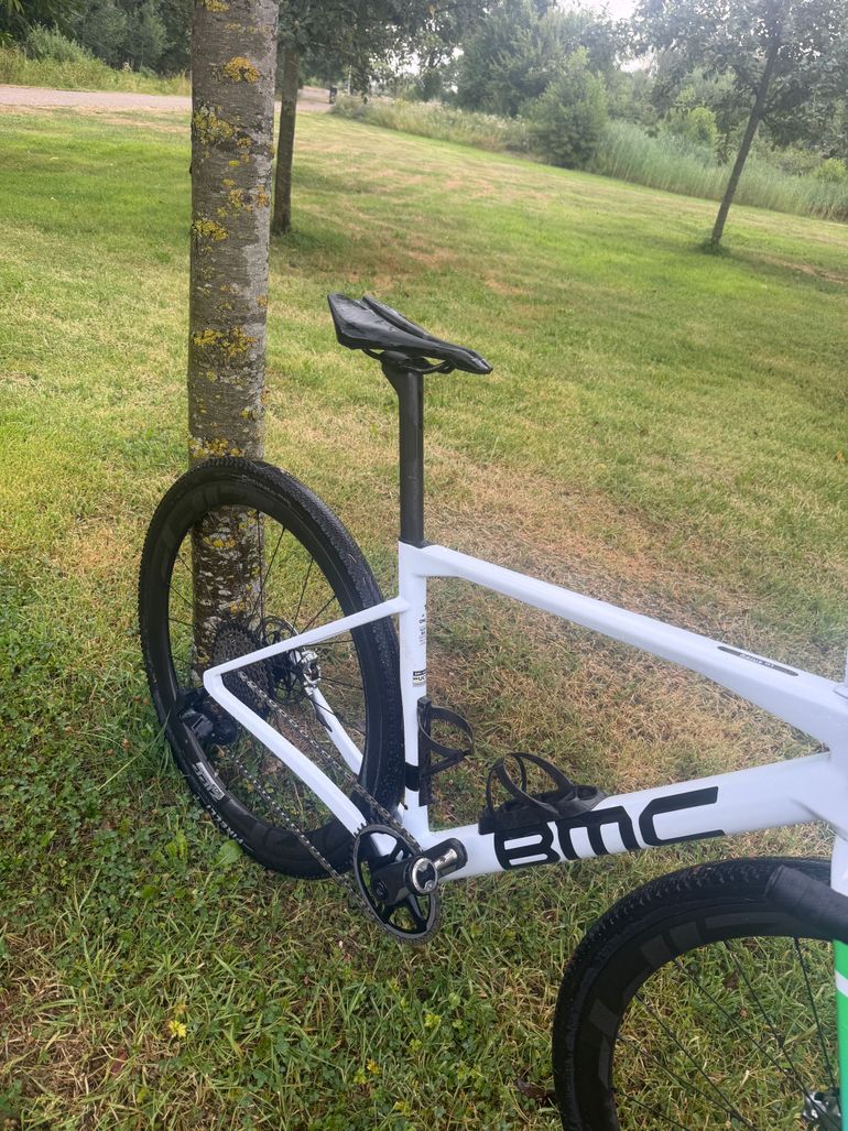 BMC Kaius 01 ONE 2023 2023 Road & Gravel usato, Bianco — immagine 3 di 7