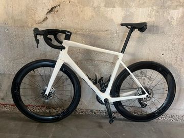 Brugt Enve Melee Premium RED 2026 2026 Road & Gravel — billede 2 af 7