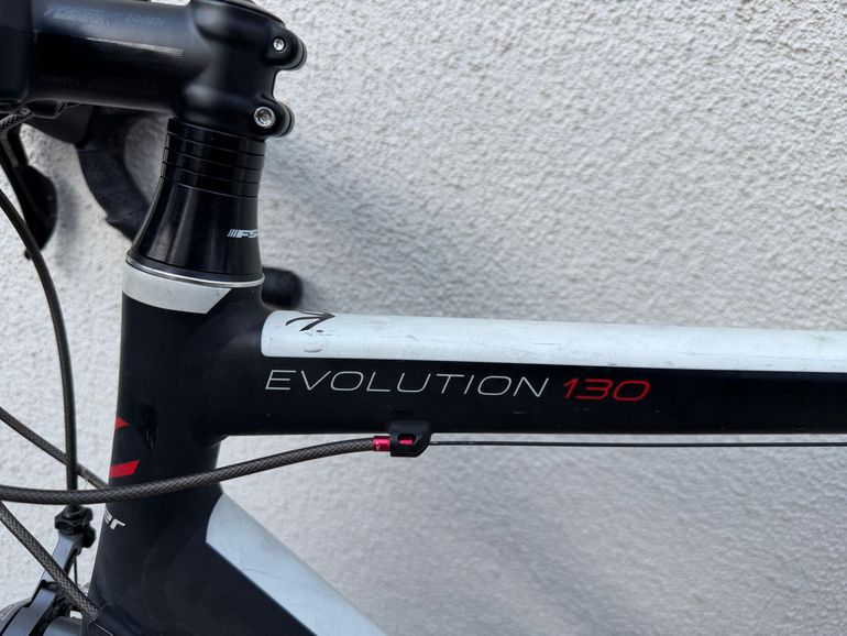 Used Carver Custom Shimano Ultegra 2017 Road & Gravel, Black — image 6 of 6