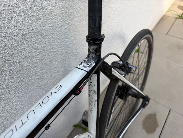 Used Carver Custom Shimano Ultegra 2017 Road & Gravel, Black — image 4 of 6