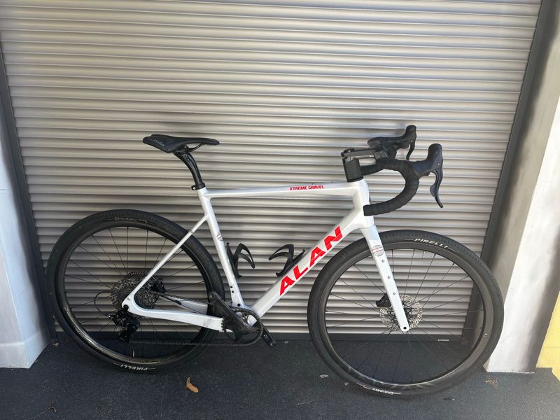 Used Alan Custom Campagnolo Ekar 2023 Road & Gravel