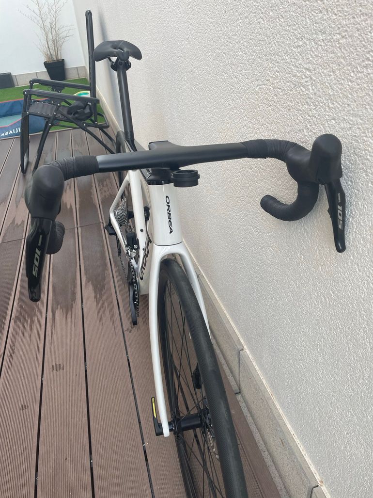 Brugt Orbea orca m11eltd Custom Shimano 105 Di2 2021 Road & Gravel — billede 8 af 12