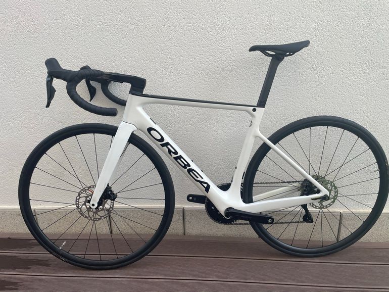 Brugt Orbea orca m11eltd Custom Shimano 105 Di2 2021 Road & Gravel — billede 2 af 12