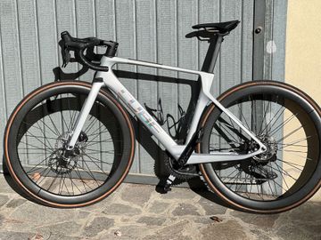CUBE AGREE C:62, SLT 2024 2024 Road & Gravel usato, Grigio chiaro — immagine 1 di 5