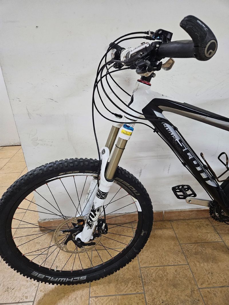 Used Scott Genius SRAM X9 2011 Mountainbike, White — image 11 of 15