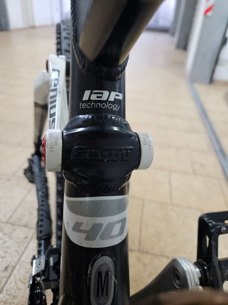 Used Scott Genius SRAM X9 2011 Mountainbike, White — image 5 of 15