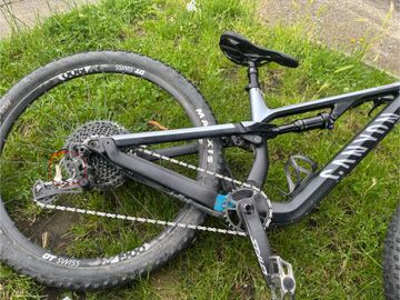 Used Canyon Neuron CF 8.0 2019 2019 Mountainbike, Light Gray, 27.5, 29 — image 4 of 7