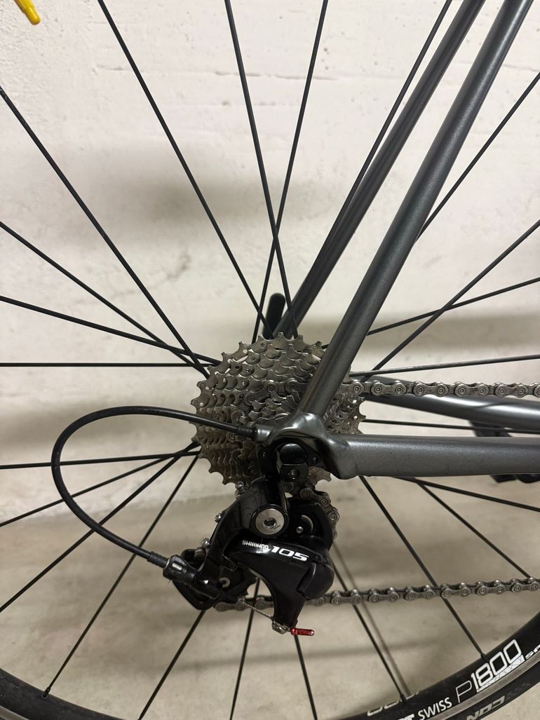Used Cannondale Caad Shimano 105 2021 Road & Gravel, Black — image 5 of 8
