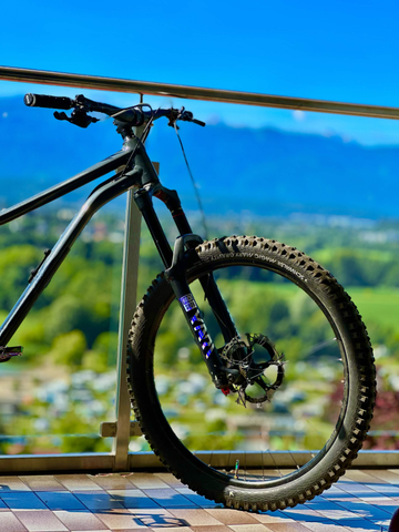 Gebrauchtes Merida ONE-SIXTY 400 2021 2021 Mountainbike, Hellgrau, 27.5 — Bild 2 von 10