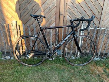 Canyon F8 Ultimate AL 2018 Road & Gravel de segunda mano