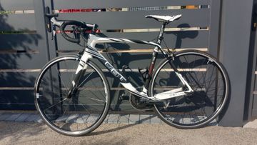 Tweedehands CBT Italia Custom Shimano 105 2016 Road & Gravel — afbeelding 2 van 8
