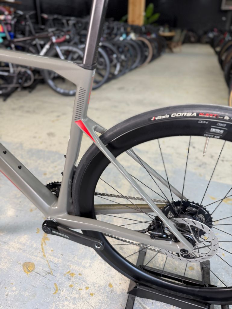 Brugt BMC Roadmachine 01 THREE AXS 2022 Road & Gravel — billede 23 af 24