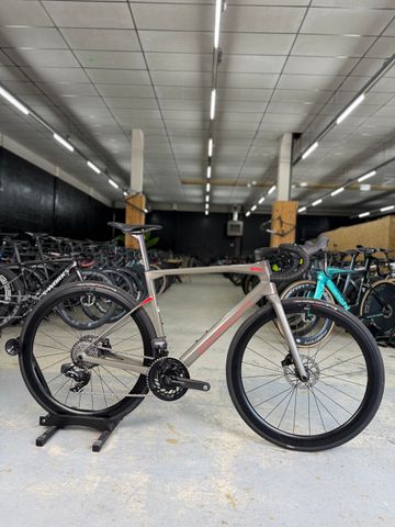 Gebrauchtes BMC Roadmachine 01 THREE AXS 2022 Road & Gravel