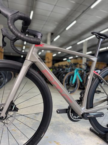 Brugt BMC Roadmachine 01 THREE AXS 2022 Road & Gravel — billede 21 af 24