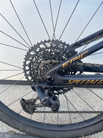 Specialized Epic Comp 2023 2023 Mountainbike d'occasion — image 8 sur 9