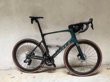 Scott Foil RC 20 2022 2022 Road & Gravel usato, Nero — immagine 2 di 5