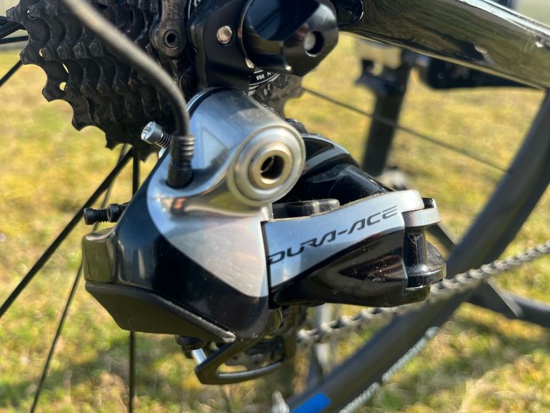 Used Scott Addict Shimano Dura Ace Di2 2015 Road & Gravel, Black — image 5 of 7