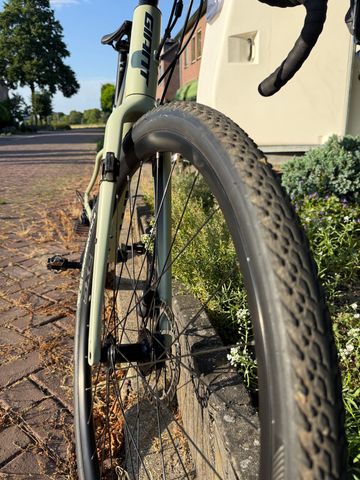 Tweedehands Giant Revolt 1 2021 2021 Road & Gravel — afbeelding 8 van 13