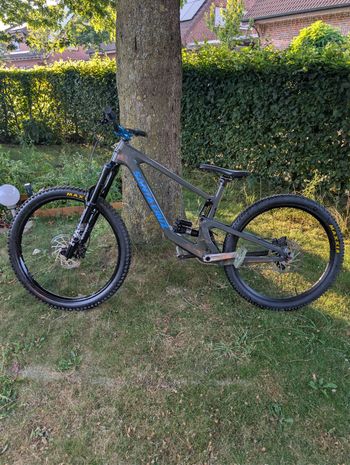 Used Santa Cruz BRONSON X01 / Carbon CC 2023 2023 MTB