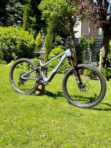 Brugt Pivot Shuttle SL Pro X0 Eagle Transmission 2025 2025 Mountainbike — billede 1 af 9