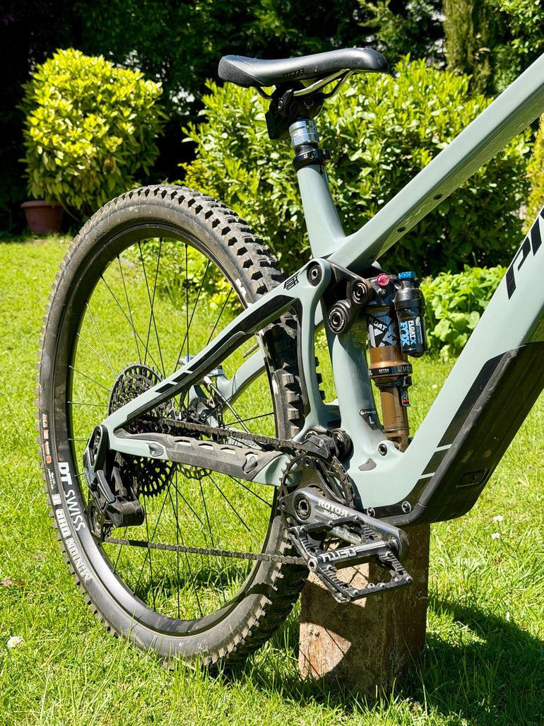 Brugt Pivot Shuttle SL Pro X0 Eagle Transmission 2025 2025 Mountainbike — billede 2 af 9