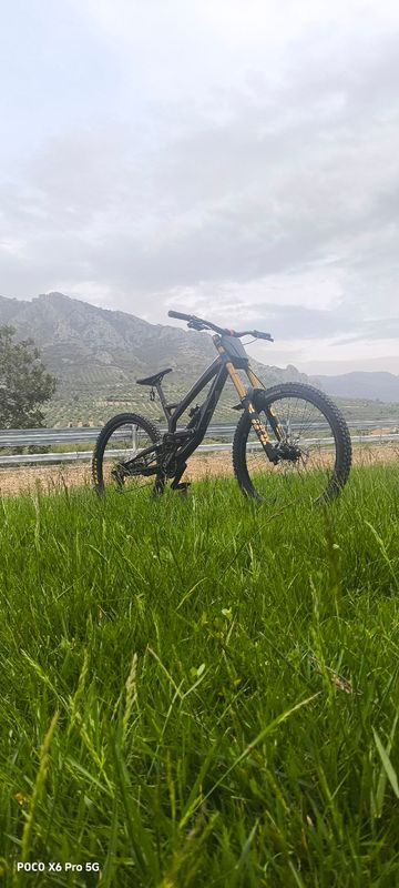 Used Yt tues Custom SRAM GX 2018 Mountainbike, Black — image 2 of 3