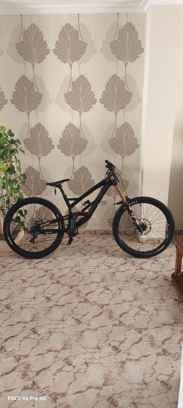 Used Yt tues Custom SRAM GX 2018 Mountainbike, Black — image 1 of 3
