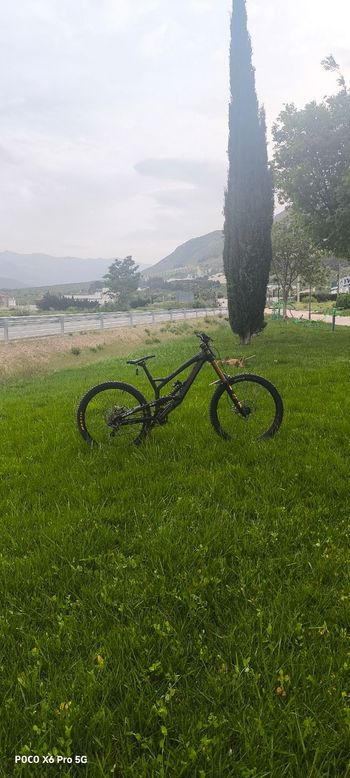 Gebrauchtes Yt tues Custom SRAM GX 2018 Mountainbike, Schwarz — Bild 3 von 3
