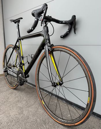 Used Scott Addict SRAM Red eTap AXS 2008 Road & Gravel, Black — image 3 of 14