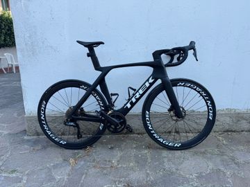 Brugt Trek Madone SL 6 Gen 7 2024 2024 Road & Gravel — billede 1 af 5