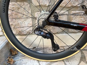 Brugt Canyon Ultimate CF SL 8 Di2 2024 2024 Road & Gravel — billede 2 af 7