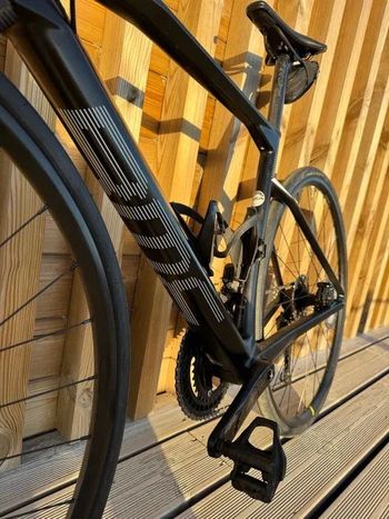 Used BMC Roadmachine FIVE 2024 2024 Road & Gravel, Black — image 16 of 19