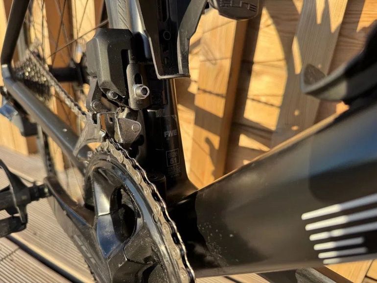 Used BMC Roadmachine FIVE 2024 2024 Road & Gravel, Black — image 18 of 19