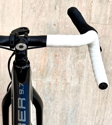 Used Trek Procaliber Shimano GRX 2021 Mountainbike, Black — image 8 of 11