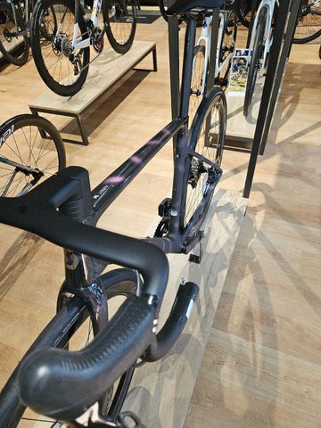 Używany Scott Addict RC 10 2026 2026 Road & Gravel — zdjęcie 4 z 7