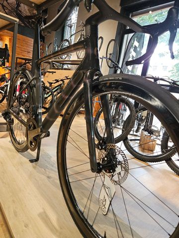 Używany Scott Addict RC 10 2026 2026 Road & Gravel — zdjęcie 3 z 7