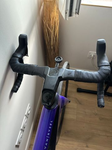 Used Van rysel Custom SRAM Force eTap AXS 2024 Road & Gravel, Purple — image 5 of 8