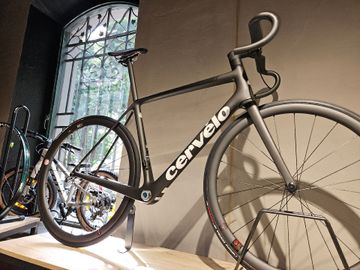 Brugt Cervélo R5 Force AXS 2024 Frameset 2024 Road & Gravel