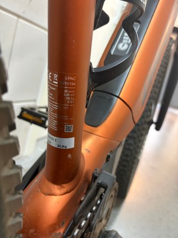 Used Giant Talon e+ Shimano Altus 2023 Mountainbike, Orange — image 8 of 8