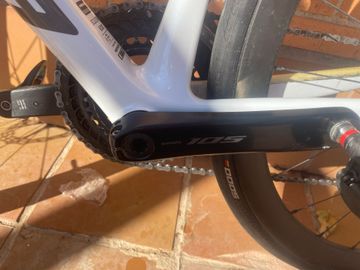 Merida Scultura Shimano 105 Di2 2024 Road & Gravel d'occasion — image 9 sur 14