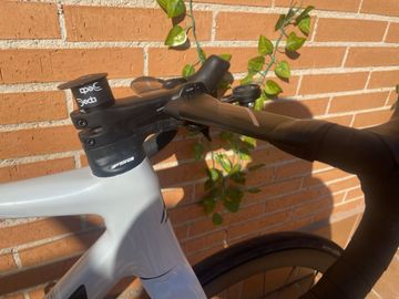 Merida Scultura Shimano 105 Di2 2024 Road & Gravel d'occasion — image 7 sur 14
